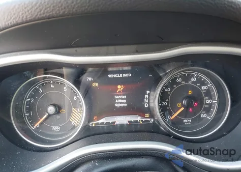 2015 Jeep Cherokee Trailhawk from USA, damaged, VIN 1C4PJMBS7FW786855